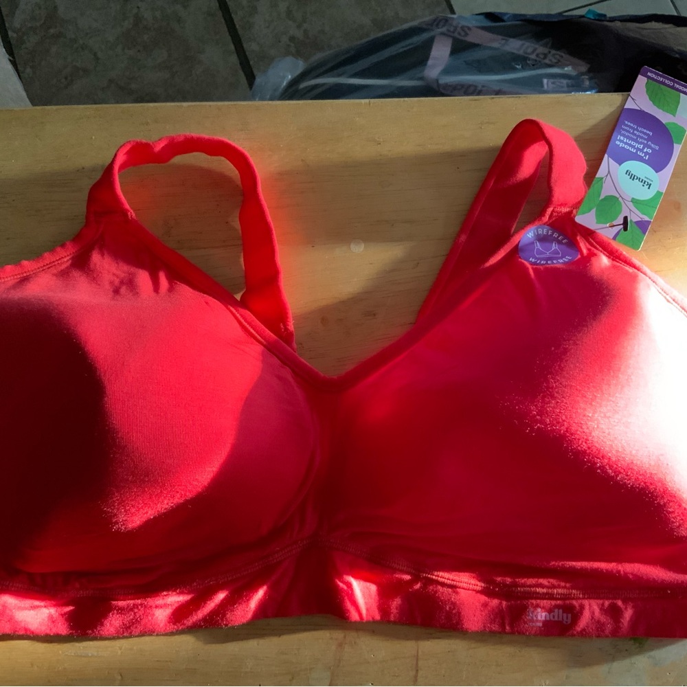 Comfort Wireless Bra in Bright Red